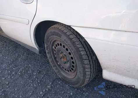 2001 Chevrolet Malibu z USA, uszkodzony, nr VIN 1G1ND52J816241793